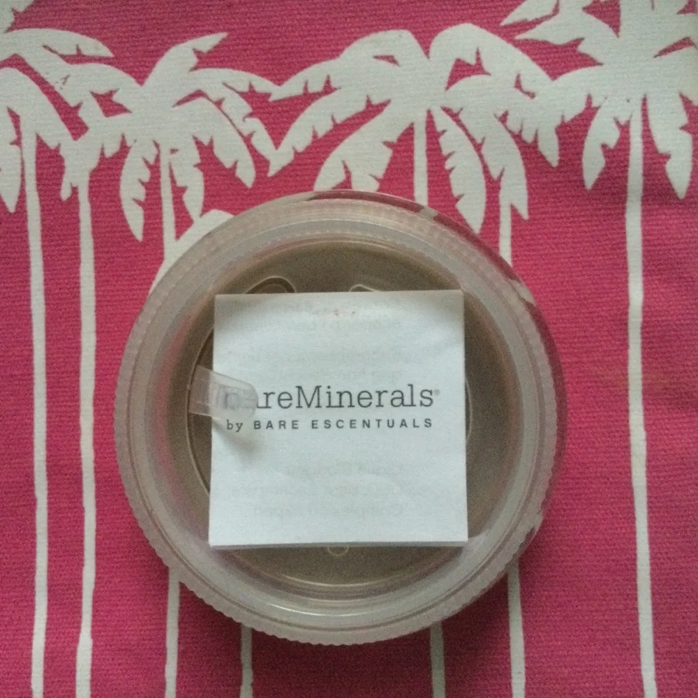 BareMinerals original SPF 15 Foundation in Warm Dark W45